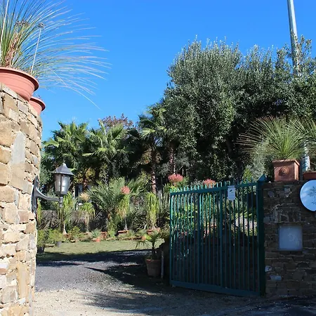 Serrone Hotel apartamentowy