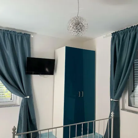 Serrone Hotel apartamentowy Santa Maria di Castellabate
