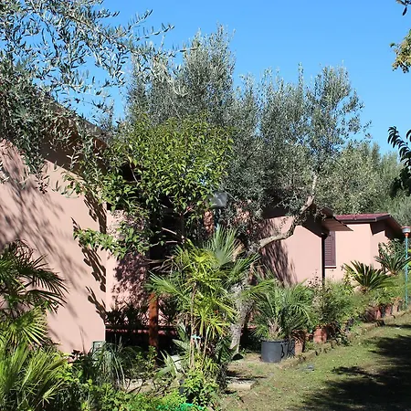 Aparthotel Serrone