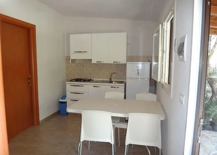 Serrone Aparthotel 4*